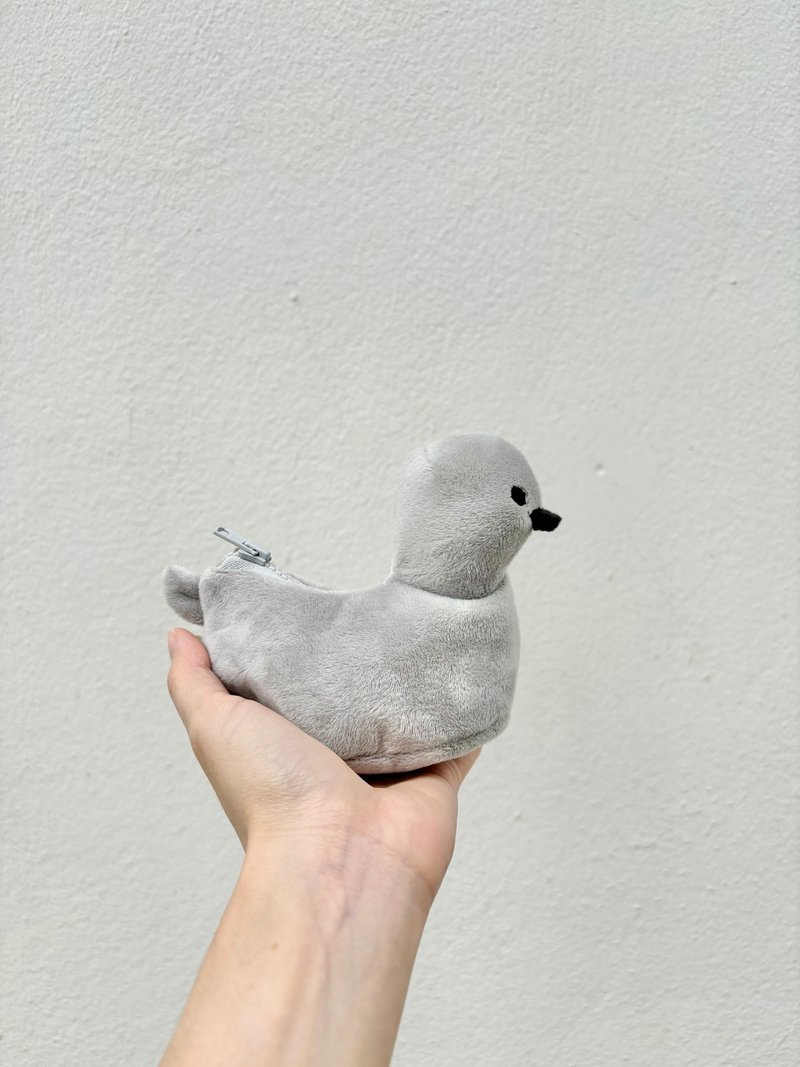 Grey Ugly Duckling Pouch (3 colors available) - กระเป๋าใส่เหรียญ - ไฟเบอร์อื่นๆ สีเทา