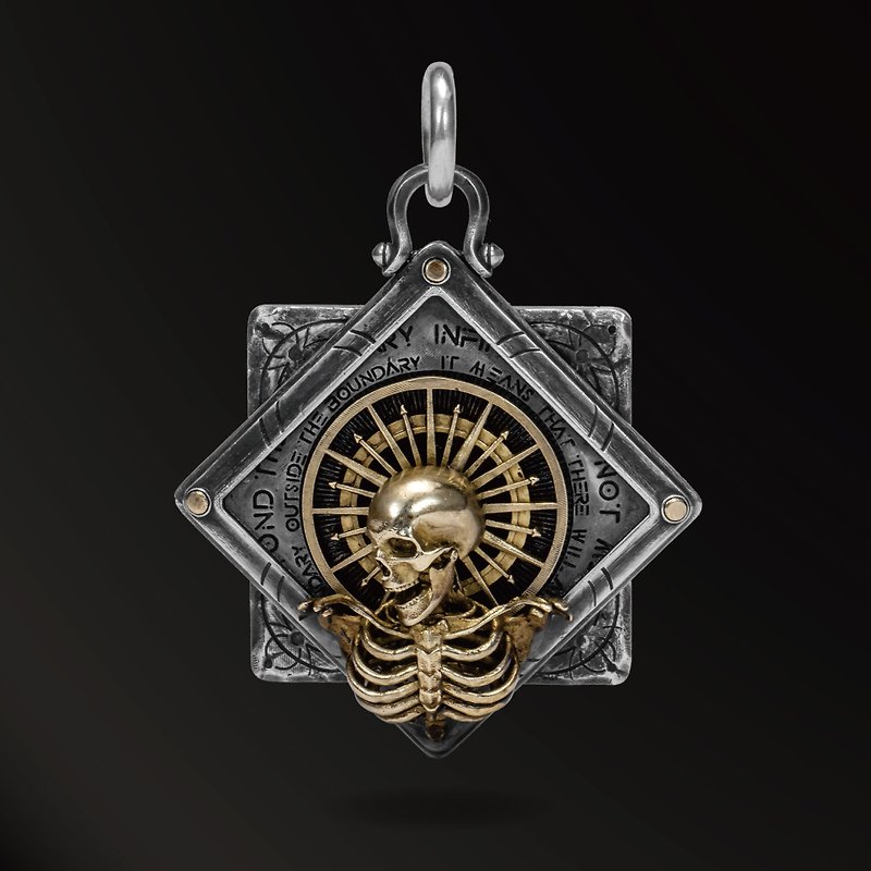 Holy Light Skull 925 Silver Pendant Soul Rebirth Series Rotating Backlit Fingertip Top Mechanical Structure Retro - Necklaces - Silver Silver