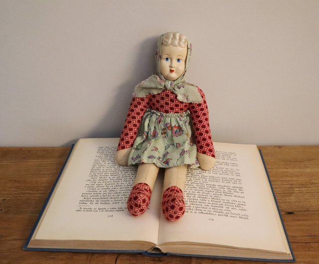 小さな妖精]ポーランドのアンティーク古いヨーロッパのレトロな手描きの人形-グリーンターバンゴールド - ショップ Little Fairies 人形・ フィギュア - Pinkoi