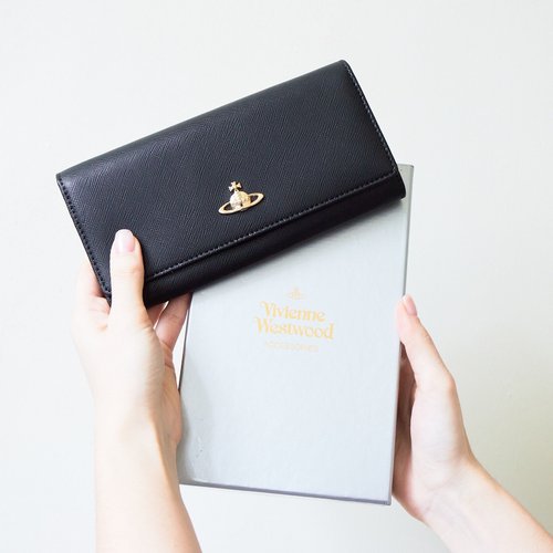 VIVIENNEWESTWOOD★25新品★Classical Saffiano W's Half-Wallet Saffiano Classic Credit Card Wallet in BLACK | Vivienne