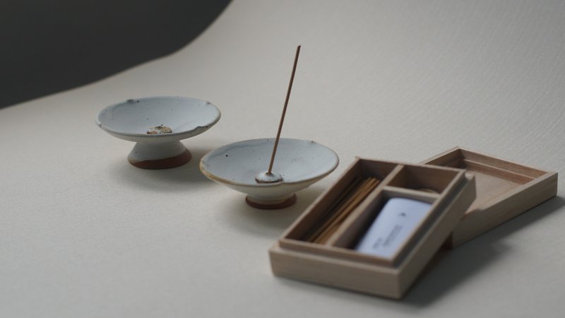 cc.pottery Japanese style short string incense holder - ของวางตกแต่ง - ดินเผา 