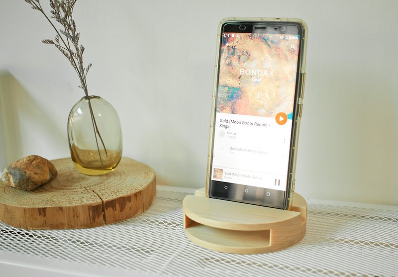Round Wooden Phone Amplifier Holder-Wooden Phone Amplifier Holder-Amplifier-Unplugged-Gift