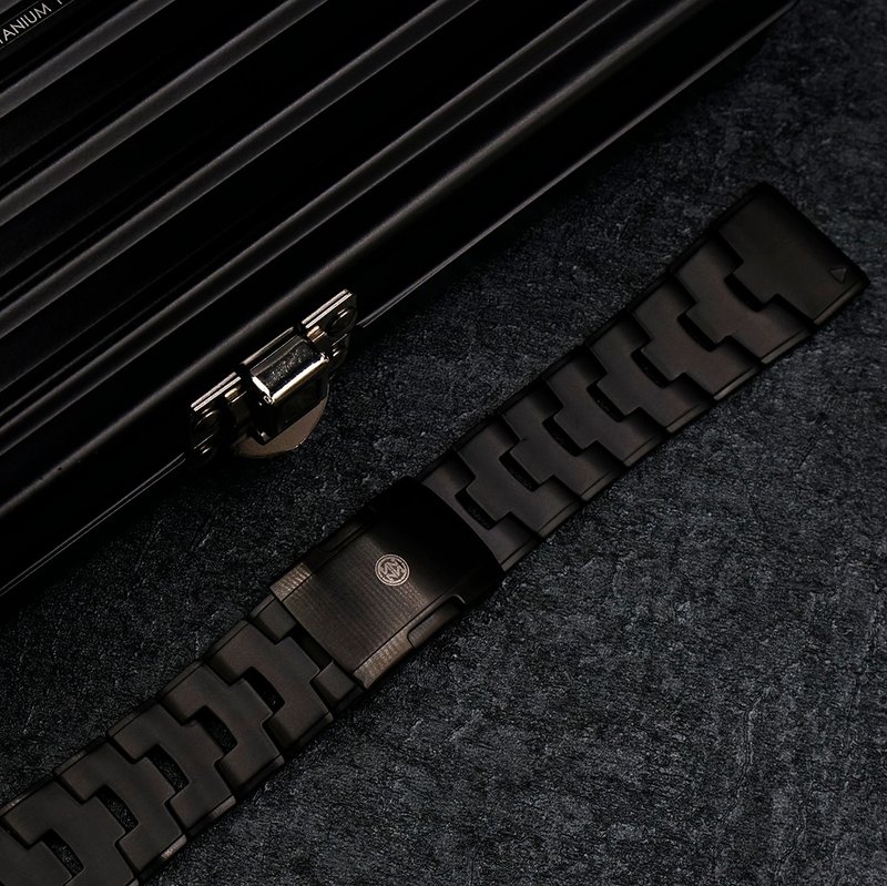 GARMIN 22mm 專用鈦錶帶 II - Quickfit系統專用- 黑色 PVD -TIGT - 錶帶 - 其他金屬 黑色