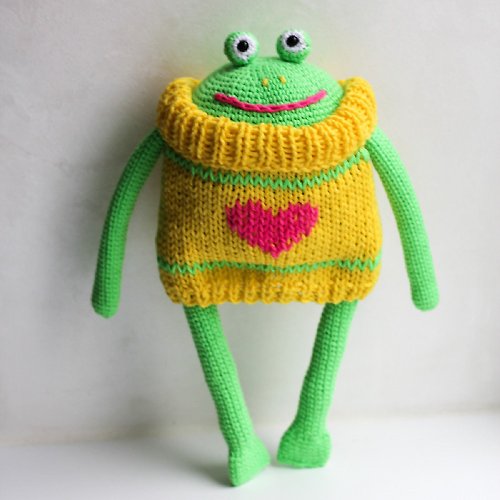 Toys World Funny toad crochet, crazy frog, knitted frog in sweater, crochet green froggy