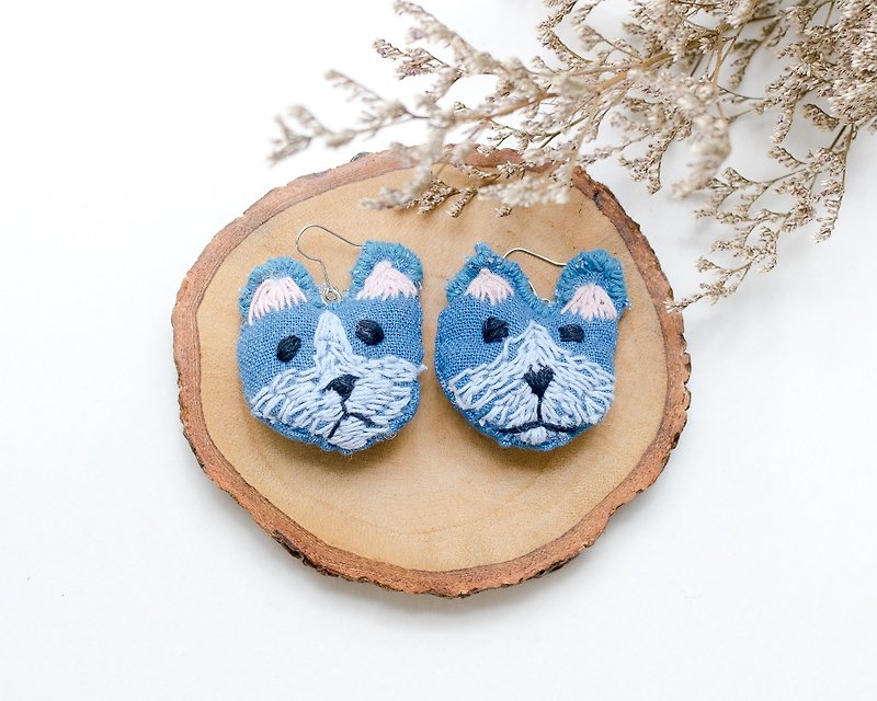 Earrings embroidery | The Dog #001 - 耳環/耳夾 - 棉．麻 藍色