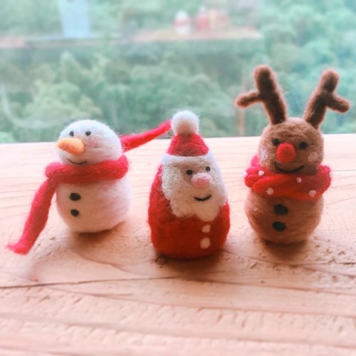 手作り羊毛フェルト - クリスマス-Xmas-雪だるま - サンタクロース - ヘラジカ(2グループ) お買い得セール開催中 ネベチャン様 クリスマス 羊毛フェルト おもちゃ/人形