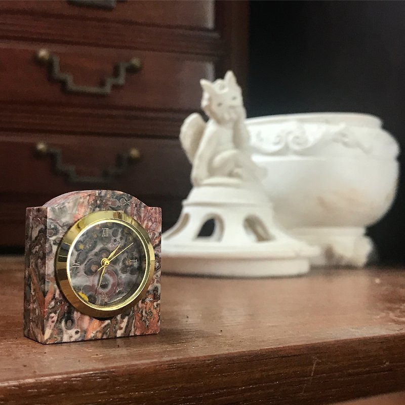【Lost And Find】Natural agate gemstone clock with panther pattern - นาฬิกาผู้หญิง - เครื่องเพชรพลอย สีนำ้ตาล