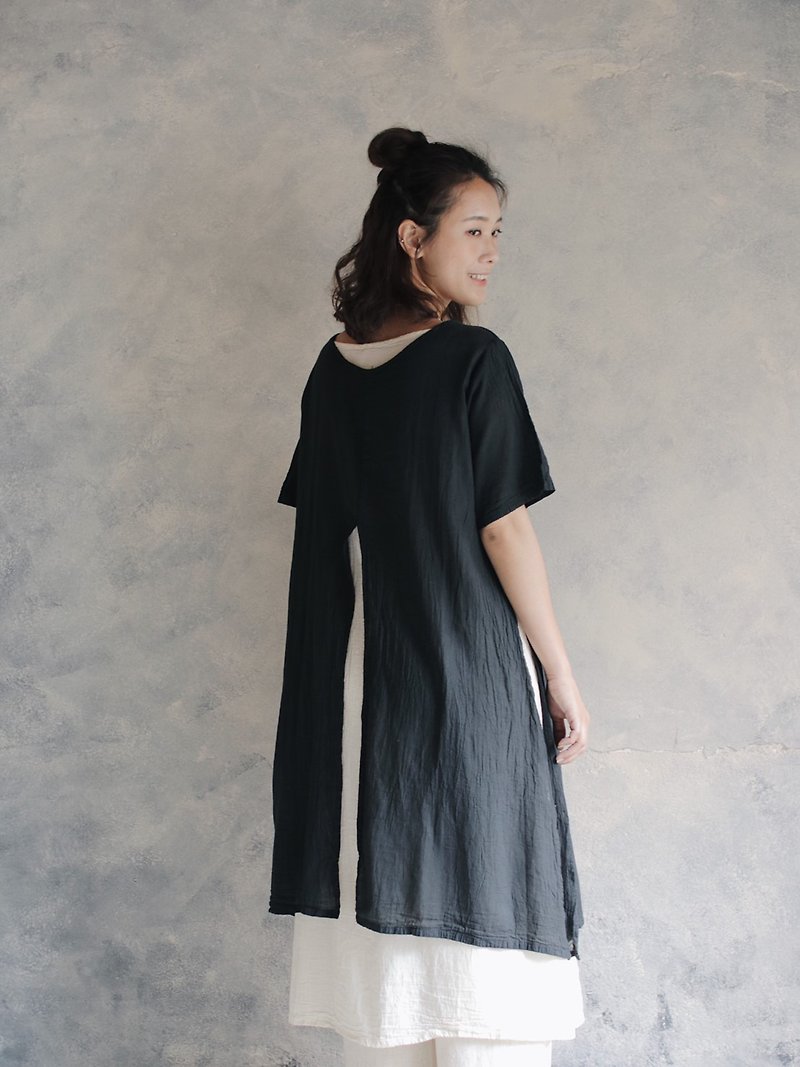 Double-layer four-piece slit dress black - ชุดเดรส - ผ้าฝ้าย/ผ้าลินิน สีดำ