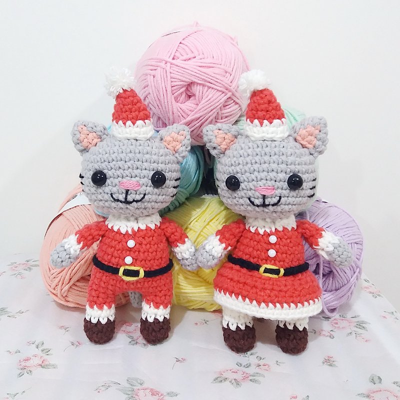Christmas Cat Pair Pair Santa Cat Handmade Crochet - ตุ๊กตา - ผ้าฝ้าย/ผ้าลินิน หลากหลายสี