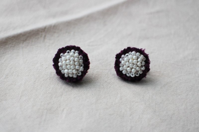 刺繡耳環 207  / 耳夾款 - 耳環/耳夾/耳骨夾 - 繡線 紫色