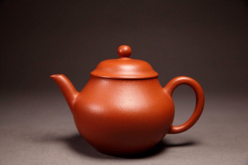 [Autumn Water] Longshantang ancient handmade pot Huanglongshan old vermilion clay 180cc - ถ้วย - ดินเผา สีแดง