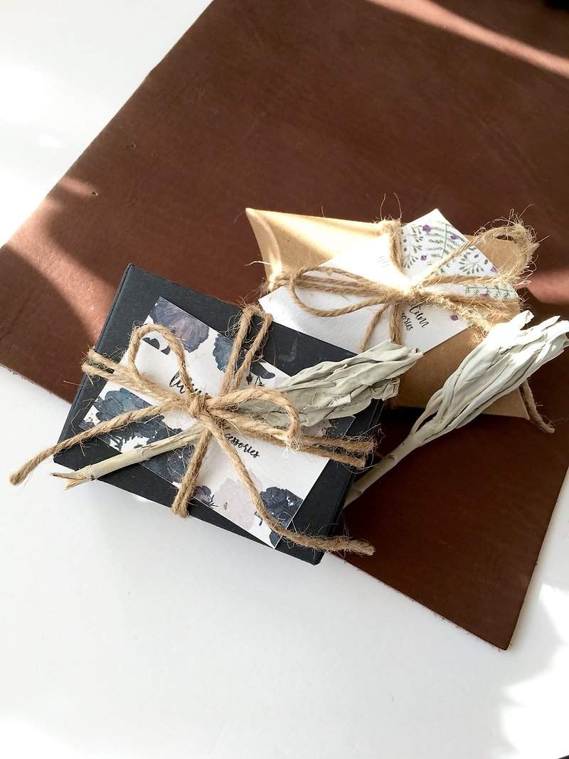 Gift box, Present box - Other - Paper Black
