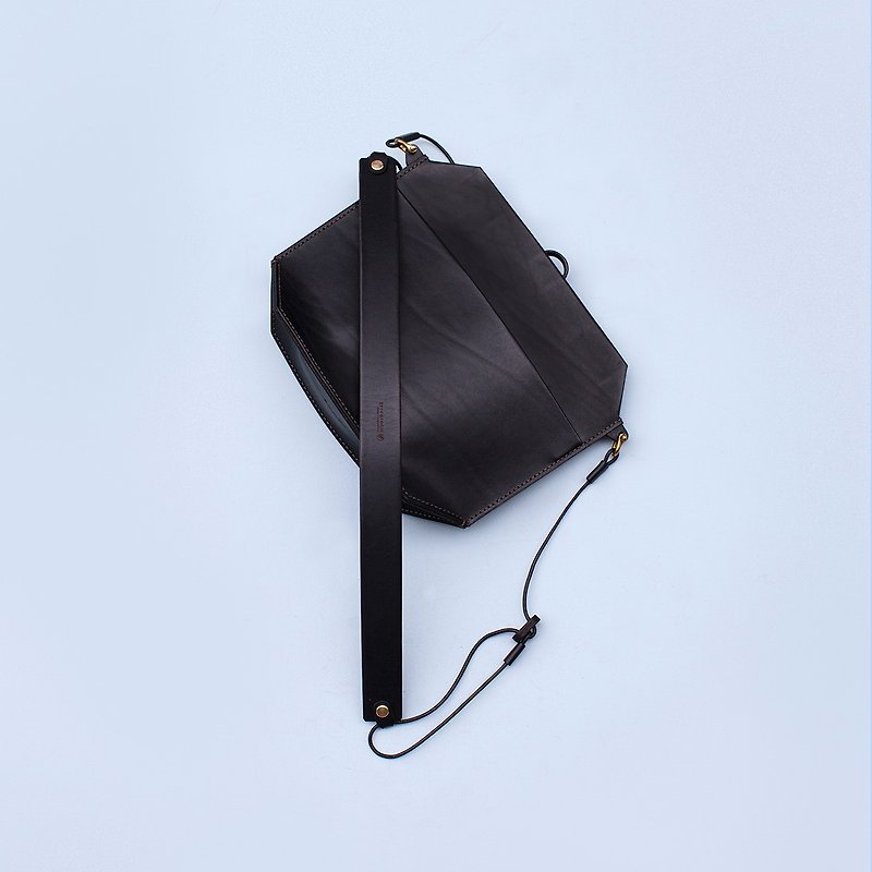 WALDEN Lightweight water-repellent leather Bag - กระเป๋าแมสเซนเจอร์ - หนังแท้ 