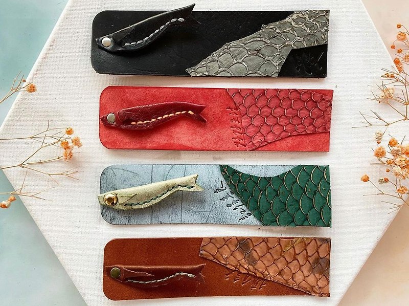 Blessedness Collection Japanese Koifish Leather Lucky Fish Bookmark - ที่คั่นหนังสือ - หนังแท้ หลากหลายสี