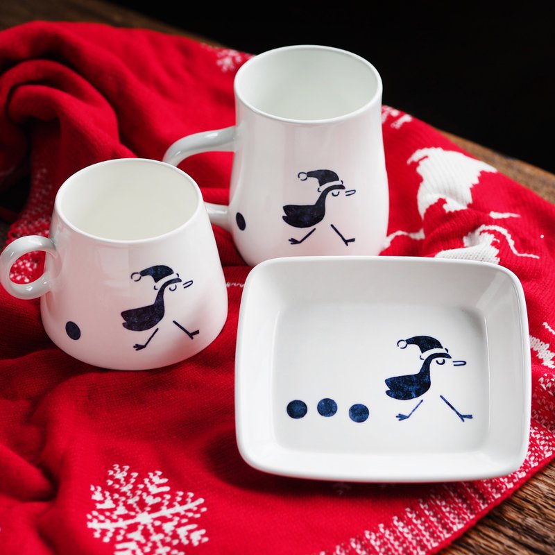 Seasonal limited blue and white porcelain series [Funny Christmas] The first choice for Christmas gifts and exchange gifts - Cups - Porcelain White