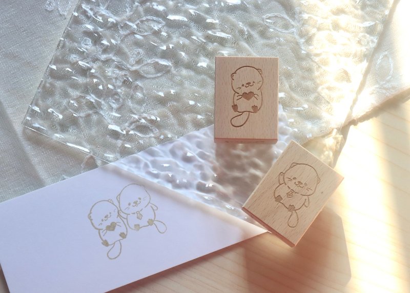 Wood Stamps & Stamp Pads Khaki - The Love Moments • Little Couple Otter Stamp