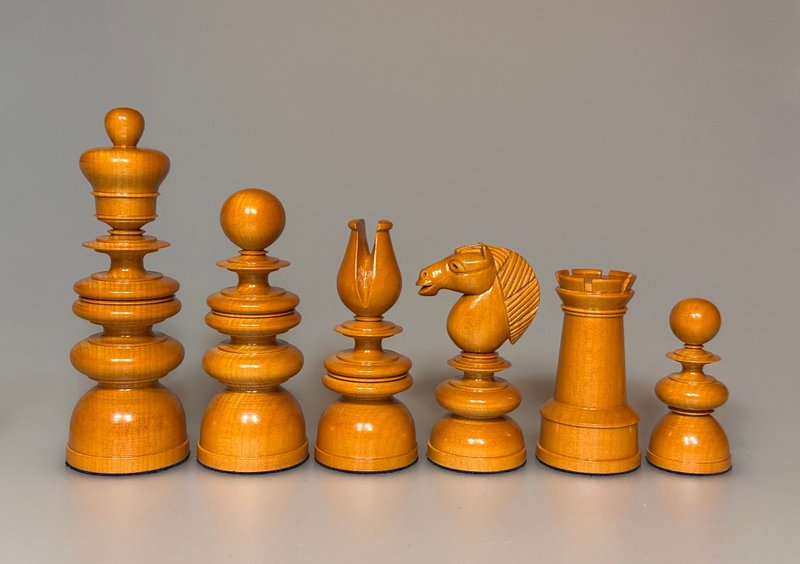 English classical chess set St. George, replica - 桌遊/卡牌 - 木頭 黑色