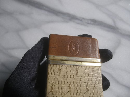 OLD-TIME] Early rare and rare DIOR leather cigarette case - Shop OLD-TIME  Vintage & Classic & Deco Storage - Pinkoi