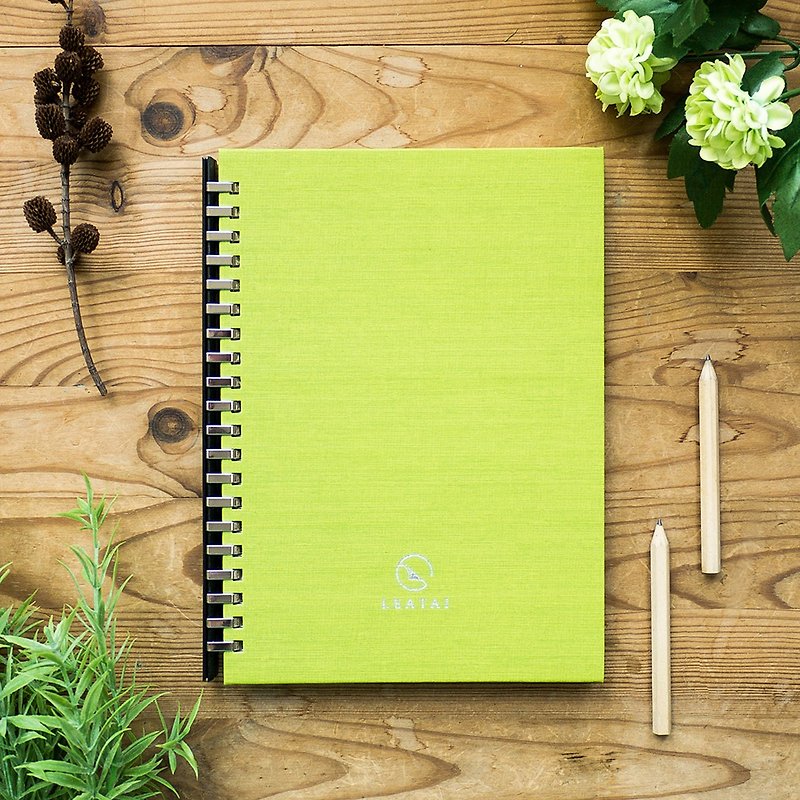 Indie Pop。A5 Removable Binder Notebook with Plastic Slide – Apple Green - สมุดบันทึก/สมุดปฏิทิน - กระดาษ สีเขียว