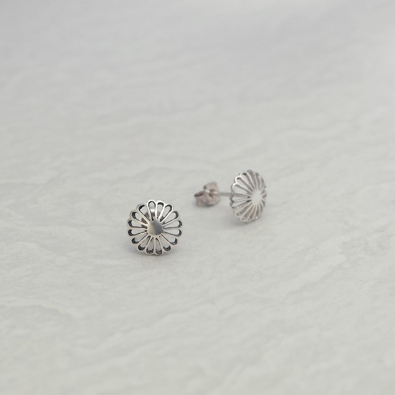 925 silver Juuroku Kiku earrings (S) - Earrings & Clip-ons - Sterling Silver Silver