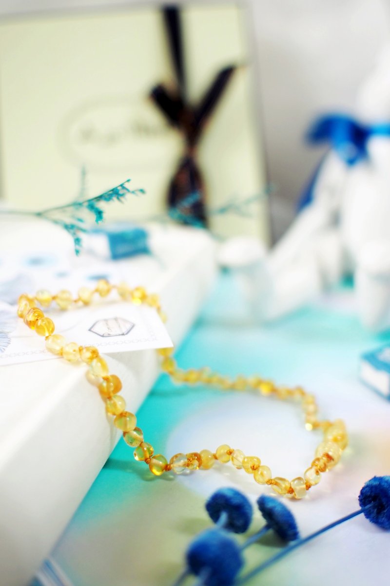Alamode寶寶琥珀項鍊 檸檬黃 - 嬰兒手鍊/飾品 - 其他材質 咖啡色