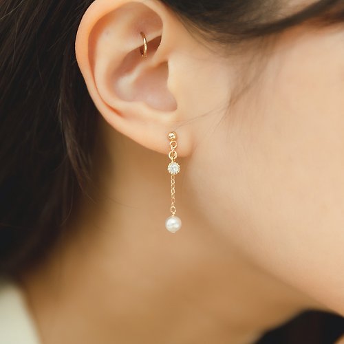 Zuzu Jewelry 精鑲單鑽 925純銀鍍18k金 垂墜珍珠耳環 耳夾