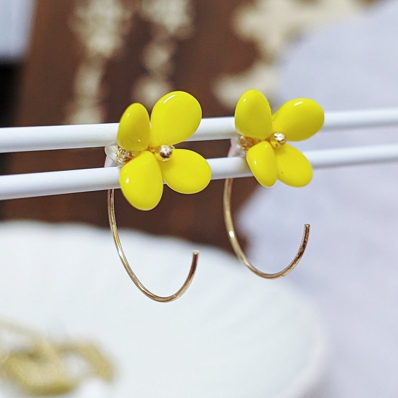 鉤針 編織 串珠 刺繡花 耳環 - 耳環/耳夾/耳骨夾 - 其他材質 黃色
