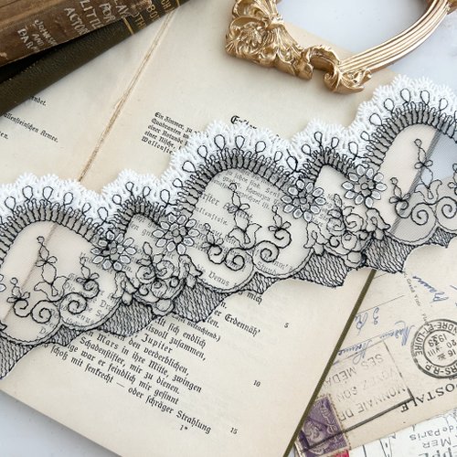 フロッキーチョーカーOP♡ Phoebe(フィービィー)のノットラインレイヤードチョーカー