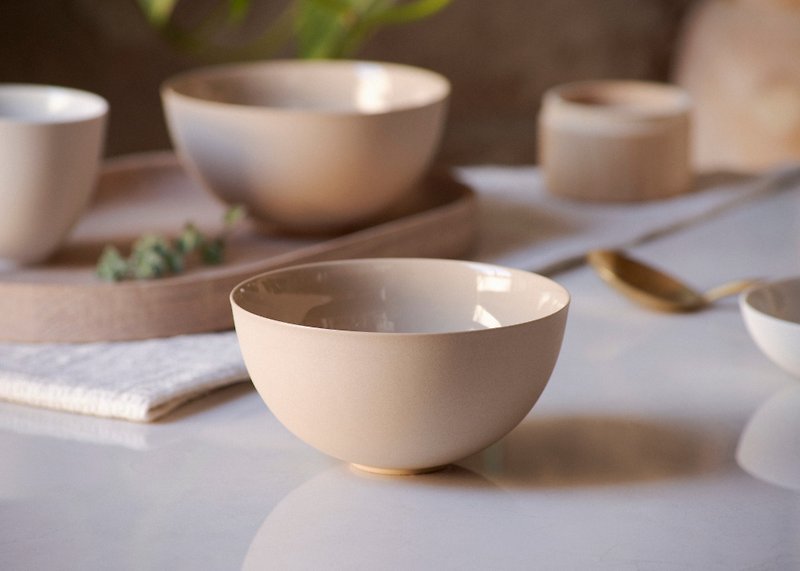 GLOBE. Small Round Bowl *Seashore Collection | Handmade Pottery Round Bowl - แก้ว - ดินเหนียว หลากหลายสี