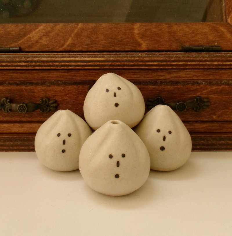 Pottery doll-Xiaolongbao - Items for Display - Pottery White