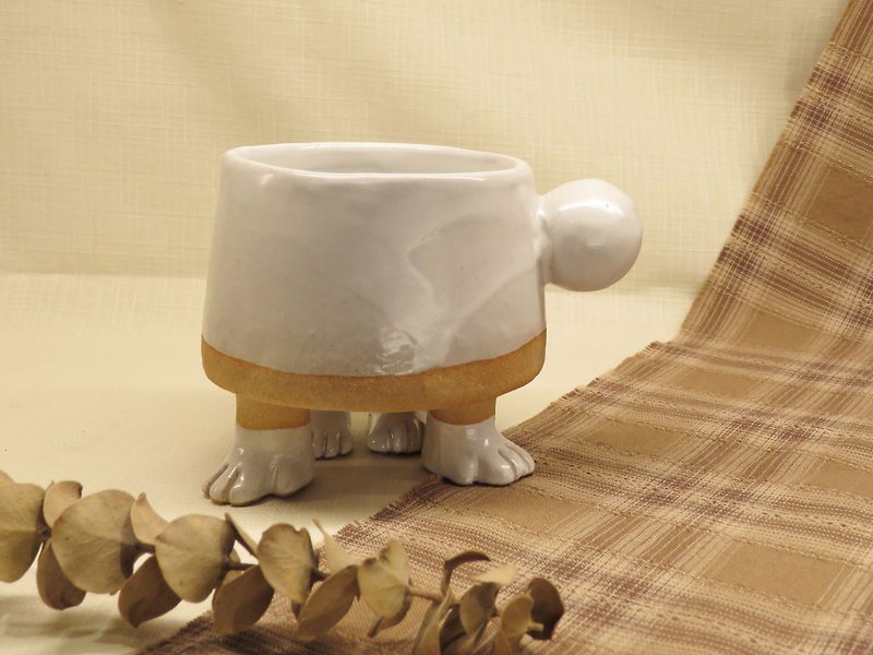 Hand and foot tea cup - แก้ว - ดินเผา สีกากี