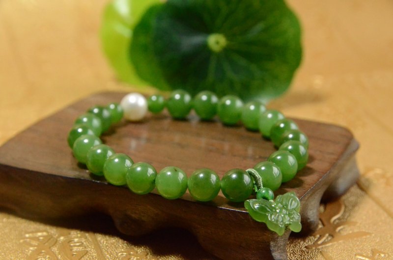 【尋碧】天然碧玉8mm手串手鏈碧玉蝴蝶珍珠 - 手鍊/手環 - 寶石 綠色