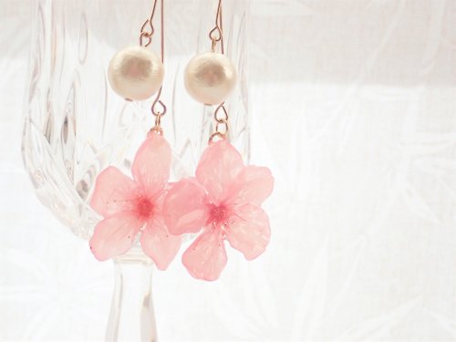 Tenshinranman Flower lover real Sakura ✕ cotton pearl earrings Clip-On