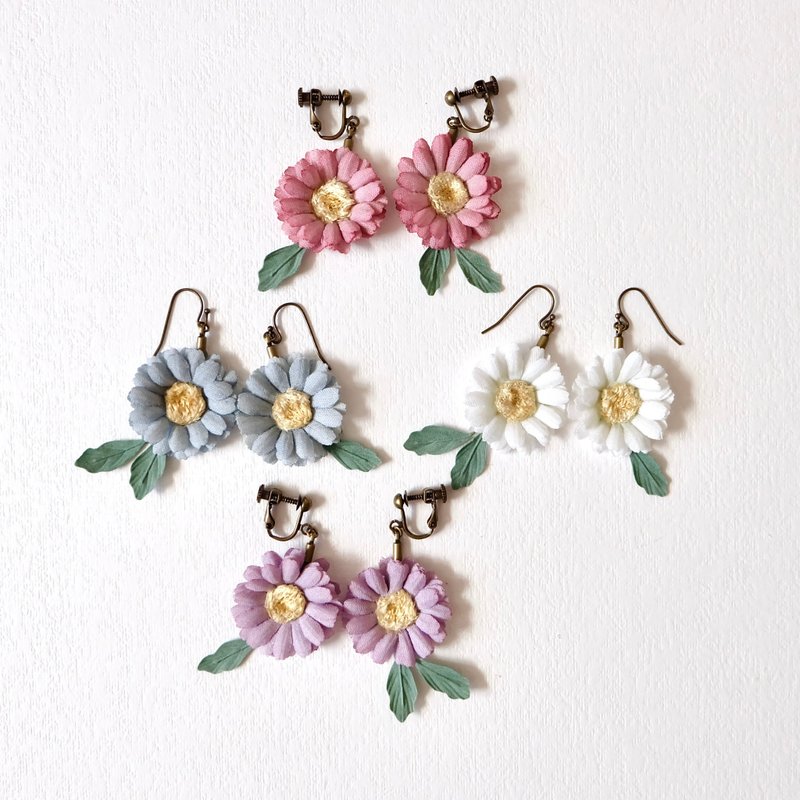 布花のデイジーピアス/イヤリング - 耳環/耳夾/耳骨夾 - 棉．麻 白色