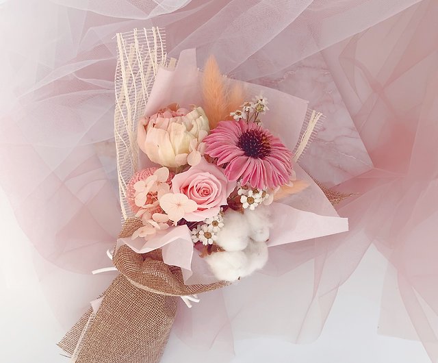Single flower without withered big rose gradient pink Korean style bouquet  - Shop Atelier Paloya Dried Flowers & Bouquets - Pinkoi