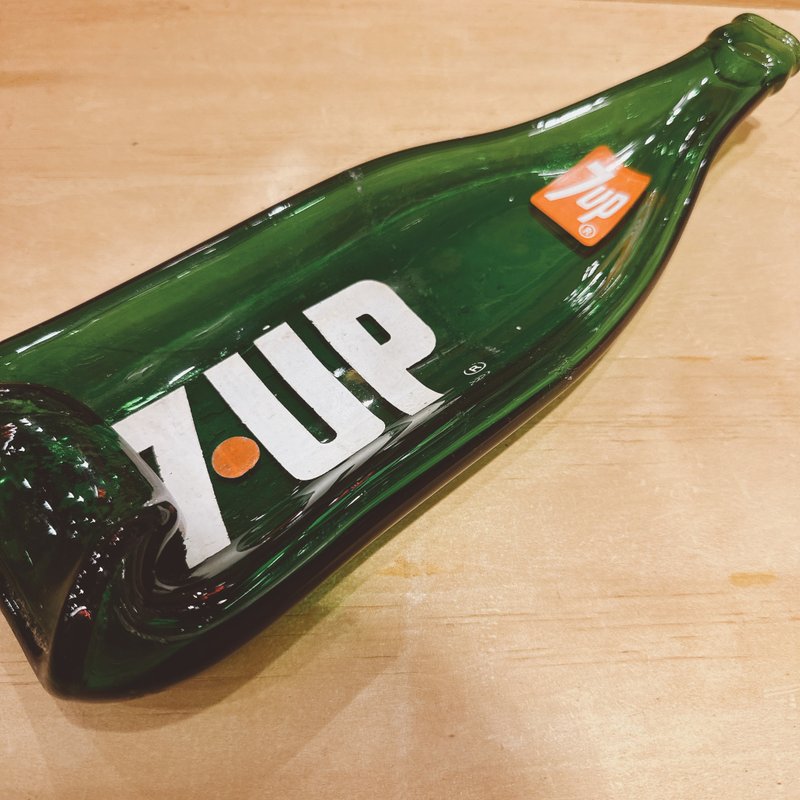 絕版品 復古老物七星汽水7up 汽水瓶盛盤 紀念收藏盤 - 居家收納/收納盒/儲物盒 - 玻璃 