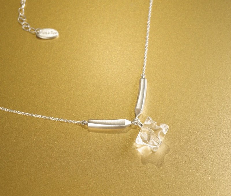 BR "white love" 925 natural white crystal stone necklace Valentine's gift - Necklaces - Gemstone White