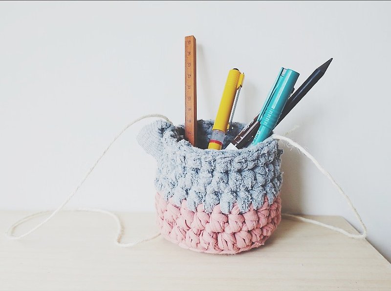 [] Endorphin storage basket weaving Storage / Pen / flower / Candlestick - Storage - Cotton & Hemp Pink