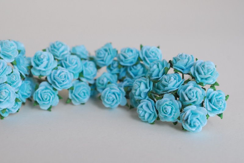 paper flower centerpiece supplies, 100 pcs. Mini rose, size 0.8 cm., aqua color - 其他 - 紙 藍色
