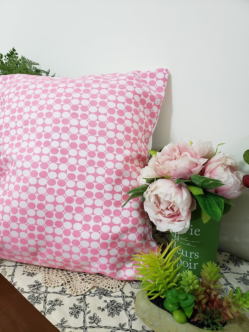 北欧スタイルの特徴的なピンクの幾何学模様の枕/コアを含む枕枕