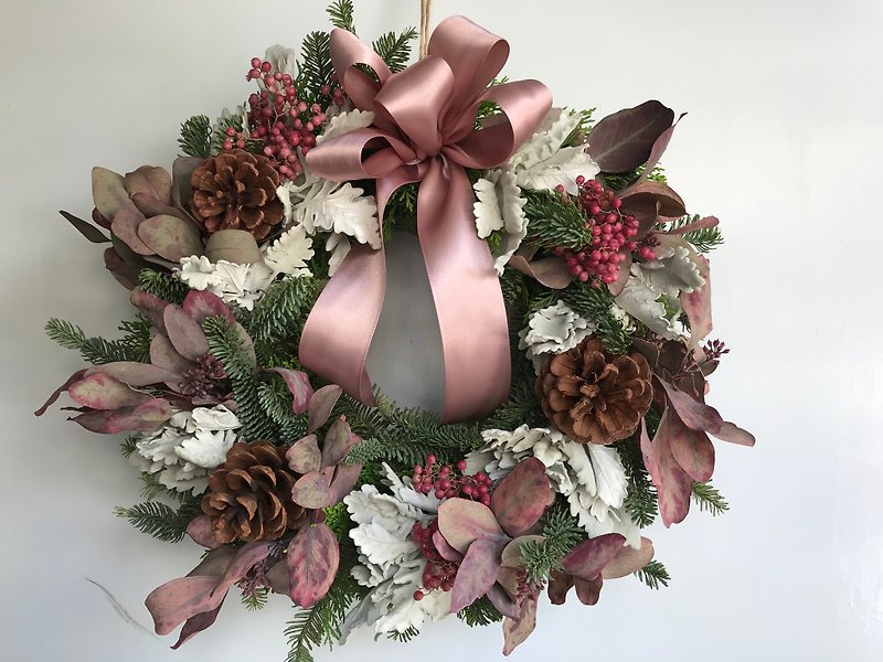 Christmas wreath with pink eucalyptus leaves and pine cones-36 cm (exquisite packaging box) - Dried Flowers & Bouquets - Plants & Flowers Pink