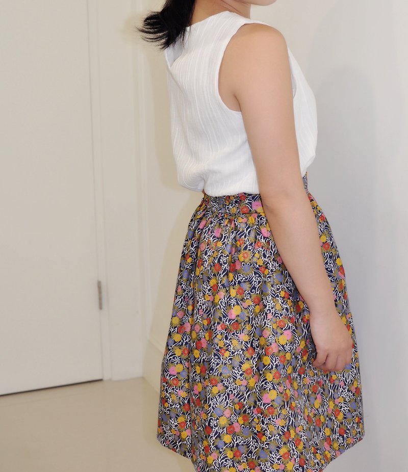 Flat 135 X Taiwan designer series British style cute cut skirt - Skirts - Cotton & Hemp Blue