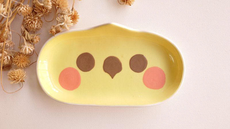 Hey! Bird friend! Huanghuaxuanfeng glasses plate - Plates & Trays - Porcelain Yellow