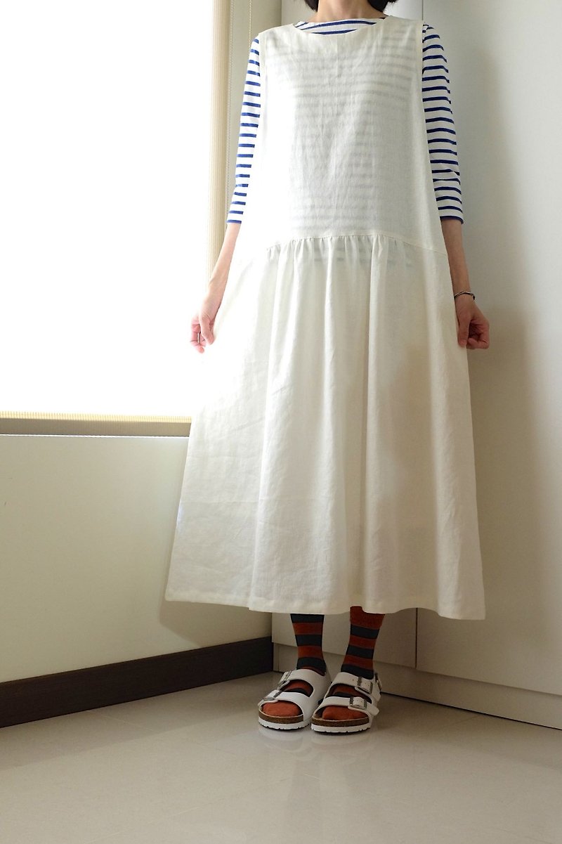 Daily hand-made clothing forest girl cotton white vest long dress linen - ชุดเดรส - ผ้าฝ้าย/ผ้าลินิน ขาว
