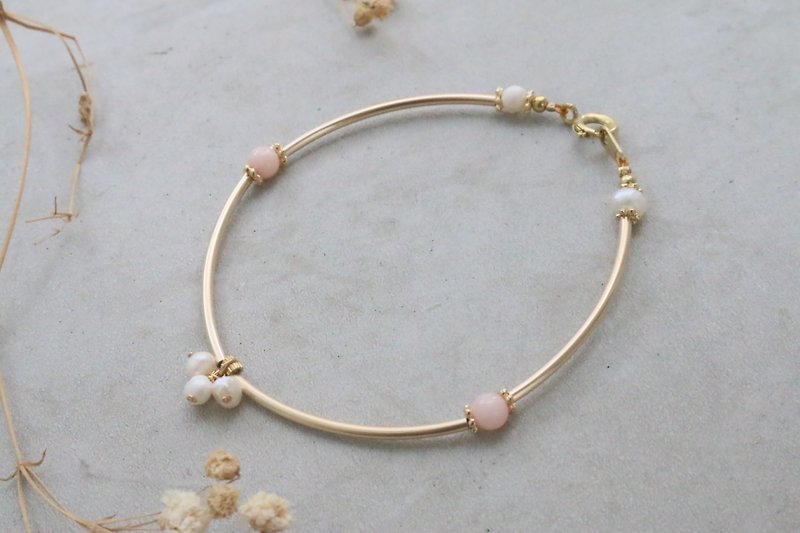Onyx pearl bracelet 1029 cherish - Bracelets - Other Metals Pink