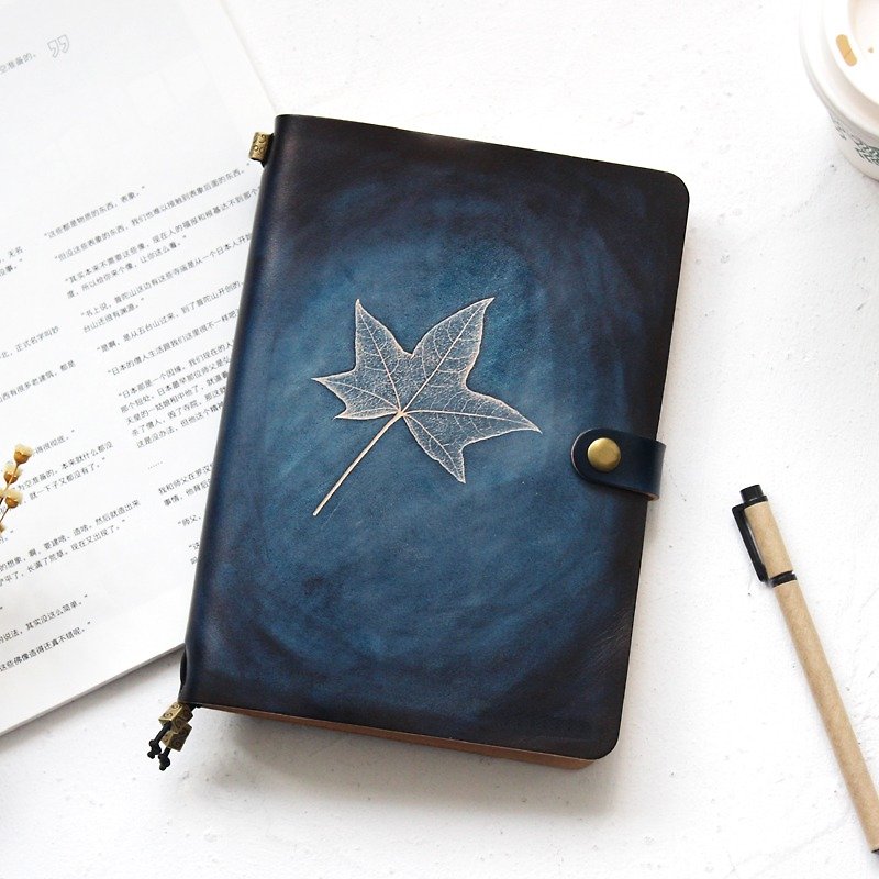 Such as Wei Maple Leaf Dyeing Series Shan Hai Lan 22 * ​​15.5cm Handbook Leather notebook diary TN Travel The creative gift Notepad can be customized Handmade - สมุดบันทึก/สมุดปฏิทิน - หนังแท้ 
