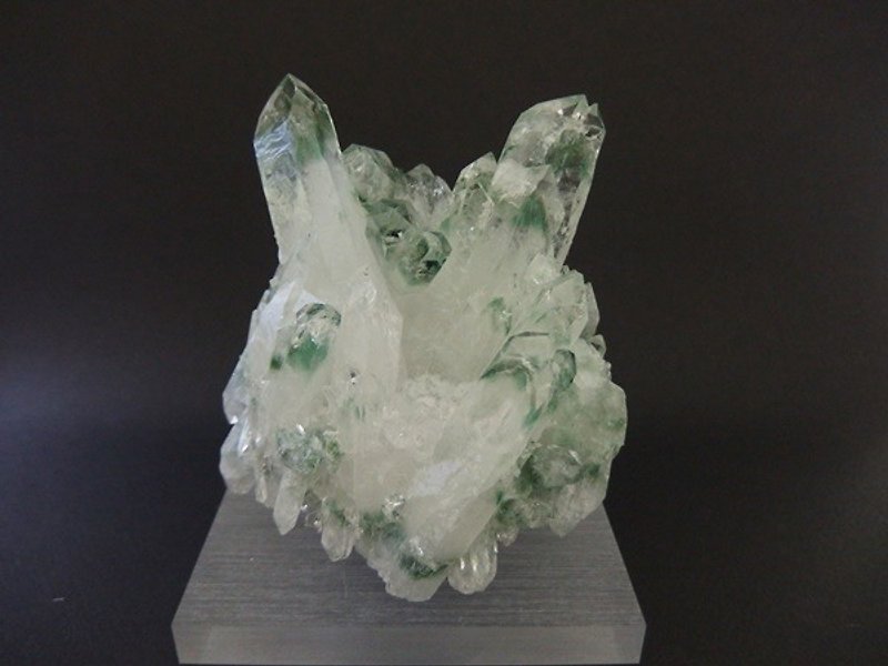 優質天然綠幽靈晶簇  Green Phantom Cluster - 其他 - 寶石 綠色