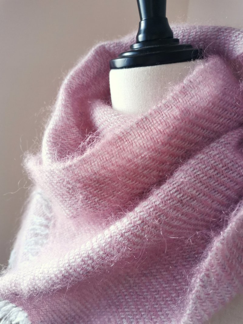 Handwoven by Carina | 手織馬海毛羔羊毛圍巾 - 頸巾/披肩 - 羊毛 粉紅色