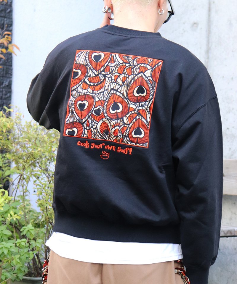 Cook your own soup 拼貼刺繡厚磅大學T (BLACK x PAON) - 帽T/大學T - 棉．麻 黑色