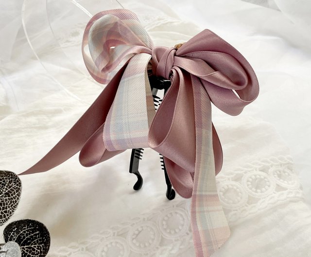 どちらかコメントお願いします！ハンドメイド♡チェックリボンポニークリップ どちらかコメントお願いします！ハンドメイドチェックリボン